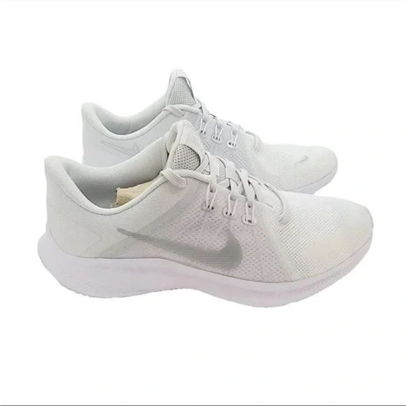 NWOB Nike Women’s Quest 4 size 10.5 - Picture 1 of 7